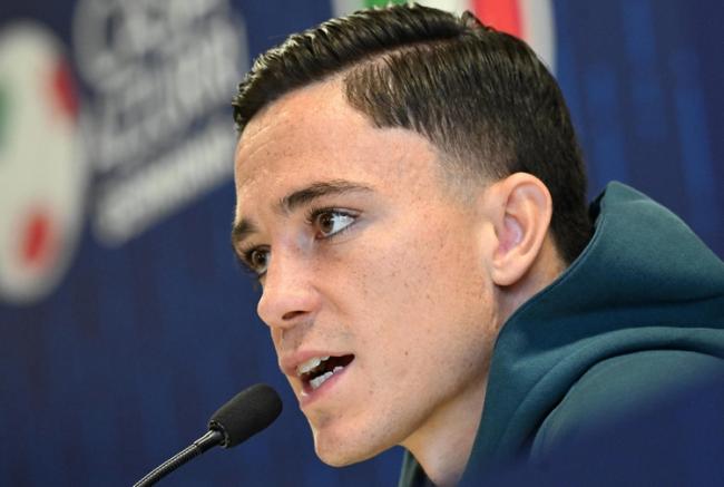 Jack Raspadori in conferenza: “Con questo atteggiamento non possiamo ambire alla vetta”