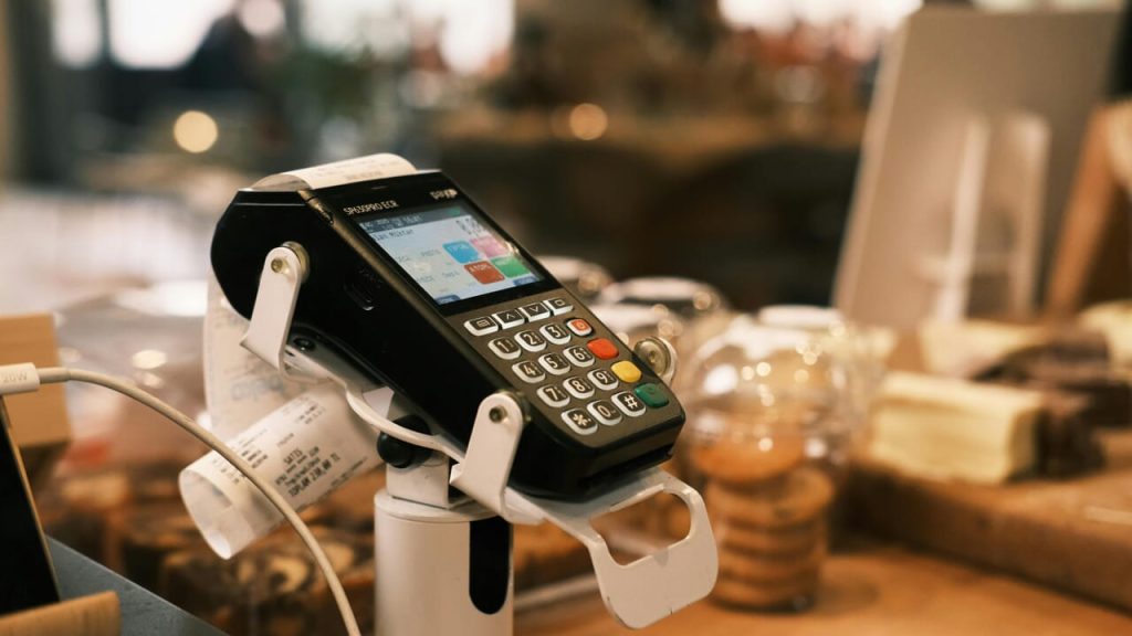 Addio scontrino se paghi con la carta Addio scontrini se paghi con carta