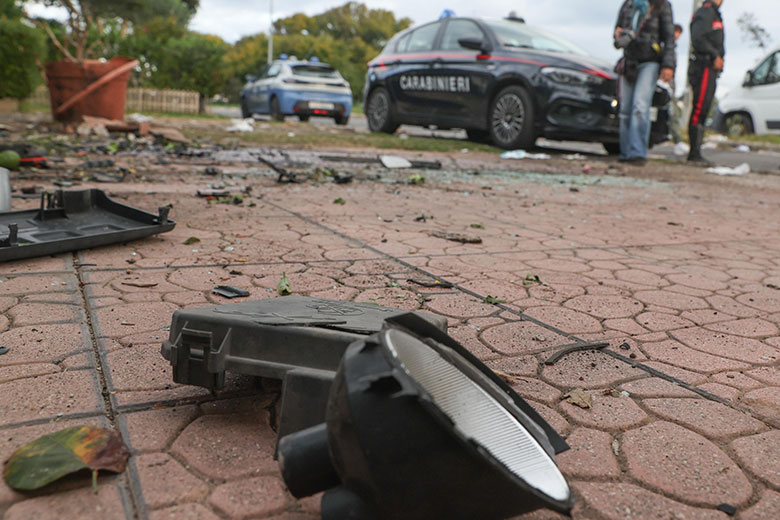 Attentato a Sigfrido Ranucci: esplosione davanti casa, indagini per metodo mafioso