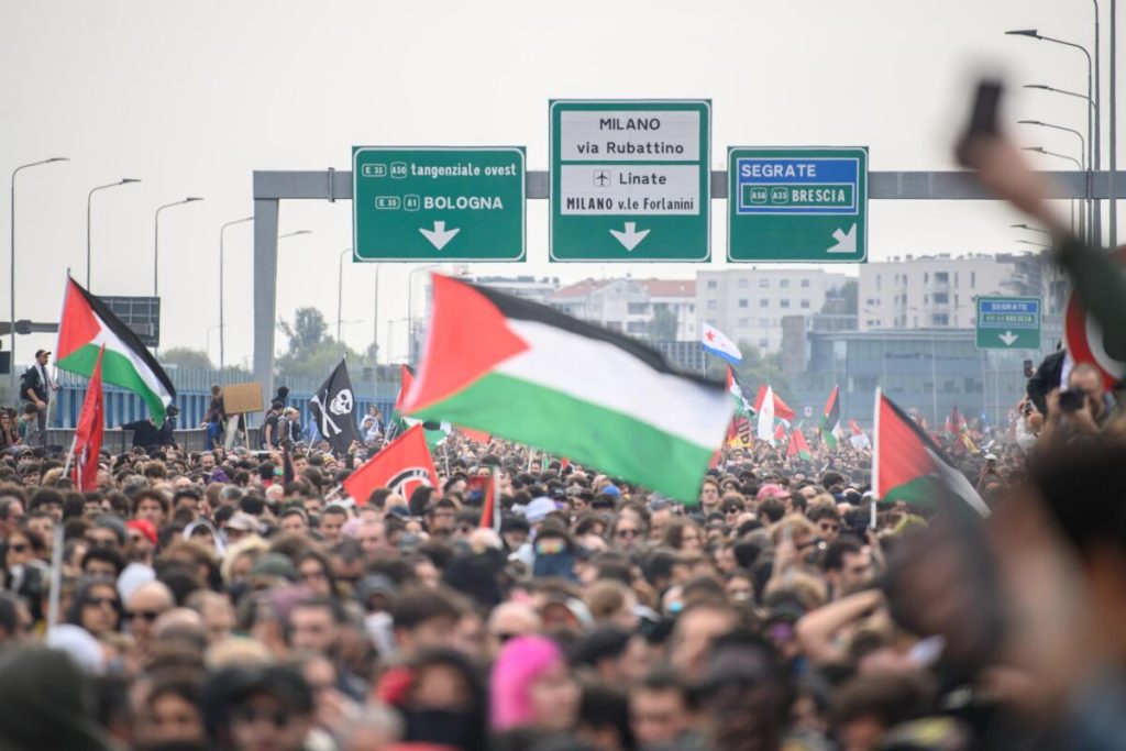 Corteo per lo Sciopero generale per Gaza e la Flotilla, Milano