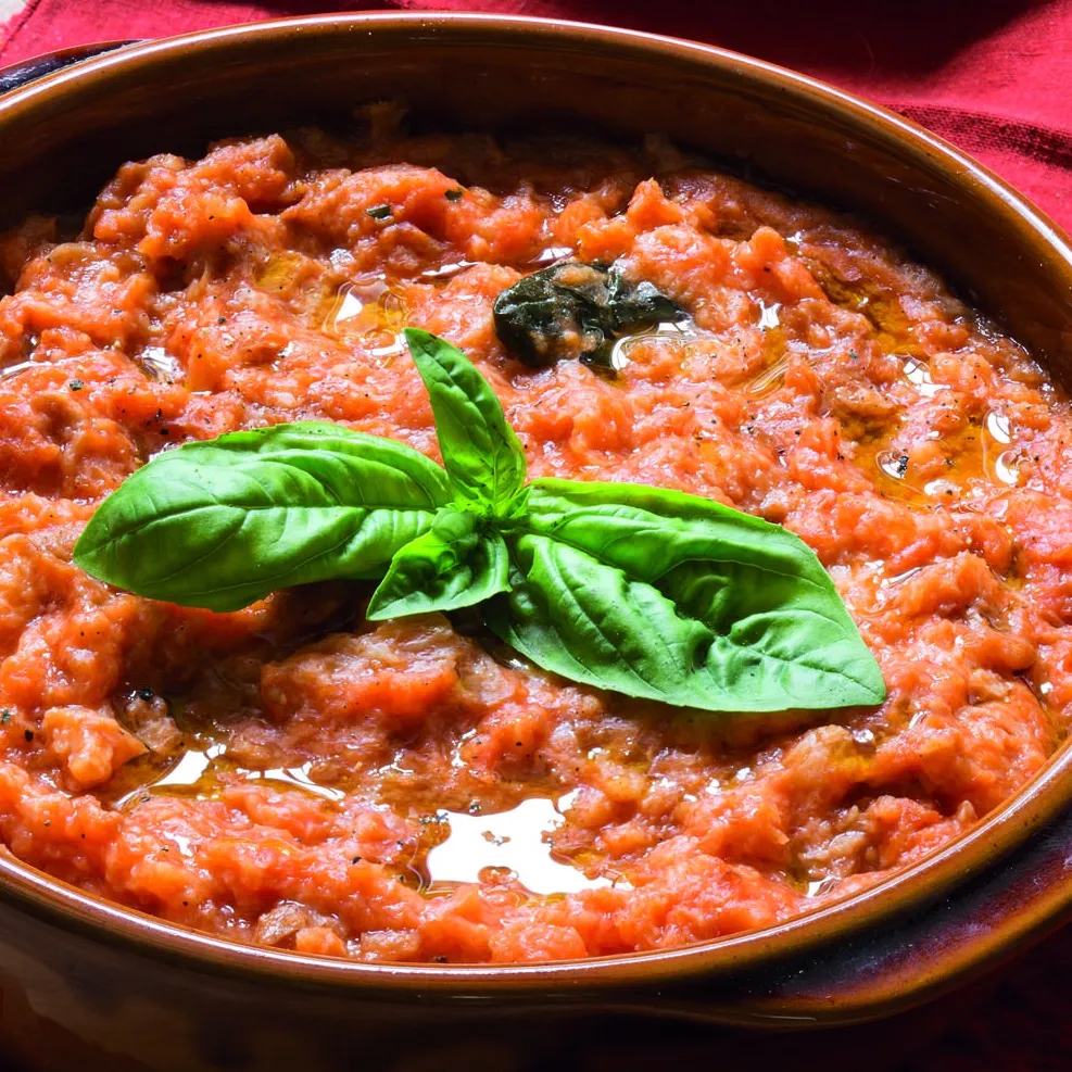 Pappa al pomodoro: un piatto che sa di storia