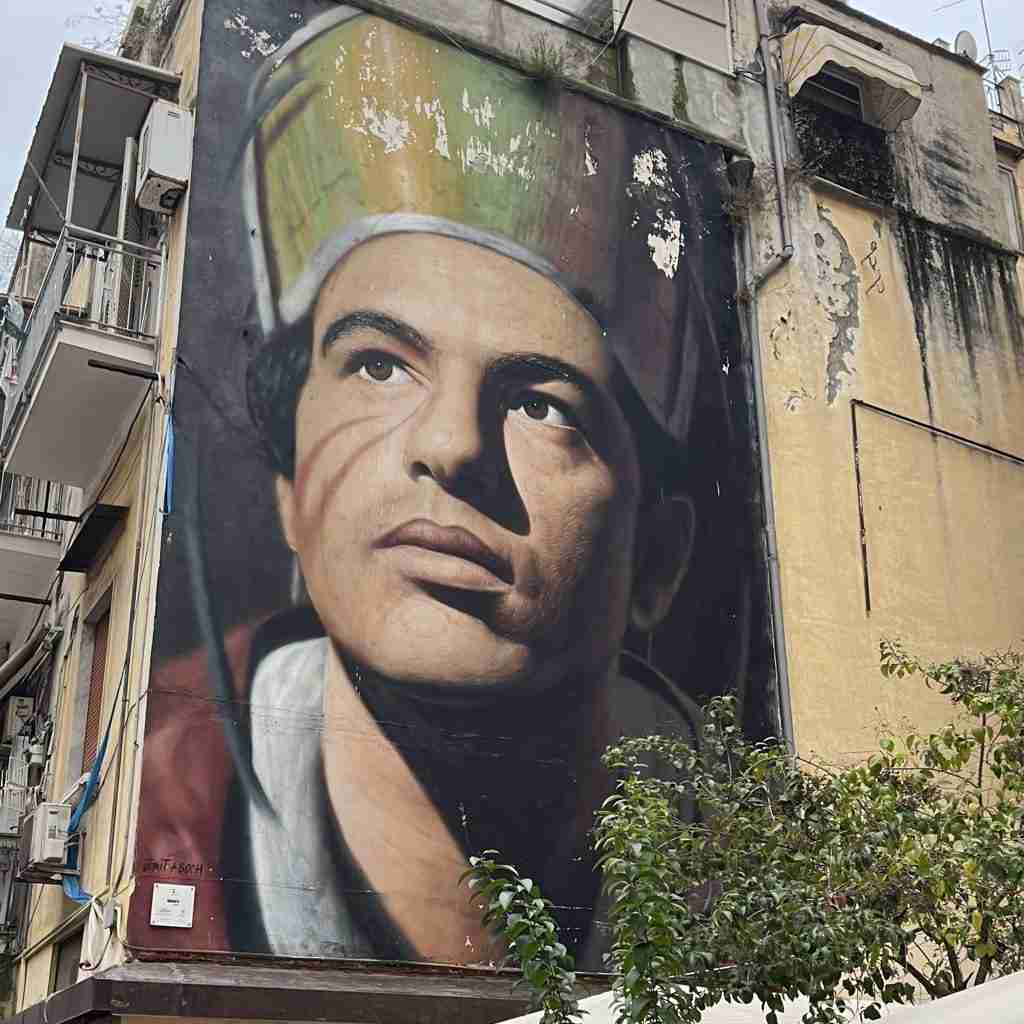 Napoli a colori: un viaggio tra storia, quartieri e street art