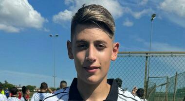 Tragedia a Napoli: 14 muore per un malore durante una partita di calcio
