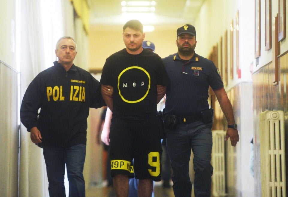 Maxi operazione antimafia a Nola: smantellata rete del clan Russo, 23 in manette