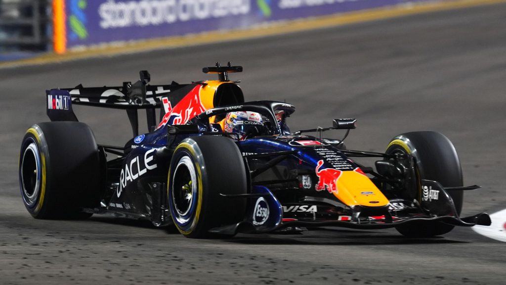 Verstappen vince per la prima volta a Singapore